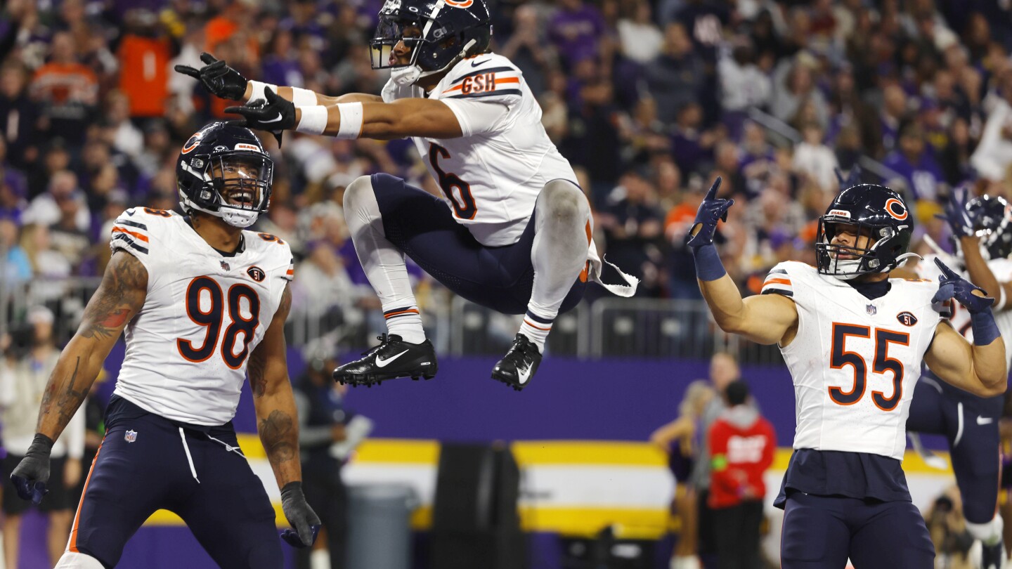 Watch chicago 2025 bears games online